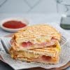 Tosti Hawai | Foodaholic.nl