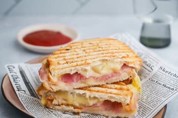 Tosti Hawai | Foodaholic.nl