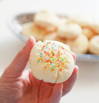 Gomma koekjes oftewel... heerlijke Surinaamse maizenakoekjes! | Foodaholic.nl