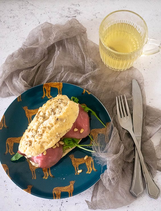 Broodje met rosbief | Foodaholic.nl