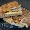 Tosti van Turks brood met Zeeuws spek | Foodaholic.nl