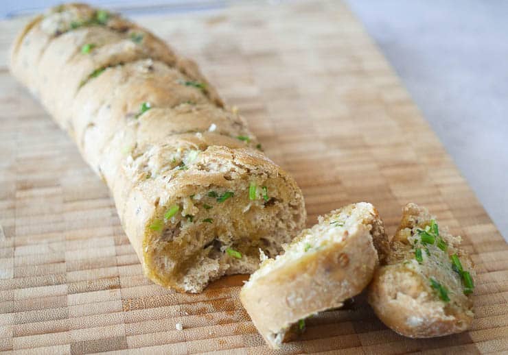 Stokbrood kruidenboter | Foodaholic.nl