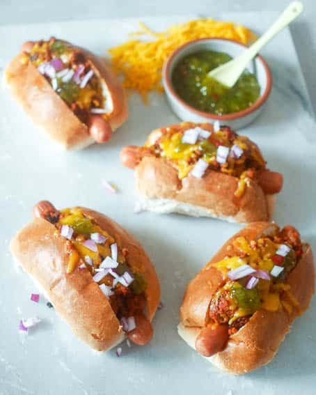 Chili cheese dogs | Foodaholic.nl