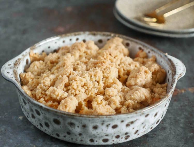 Appelcrumble met mandarijn | Foodaholic.nl