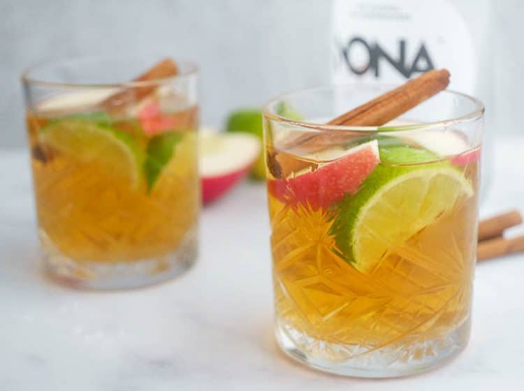 Mocktail met appel, kaneel en limoen | Foodaholic.nl