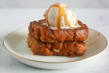 Suikerbrood wentelteefjes met kaneelijs | Foodaholic.nl