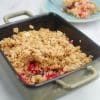 Havermoutcrumble met appel en frambozen | Foodaholic.nl