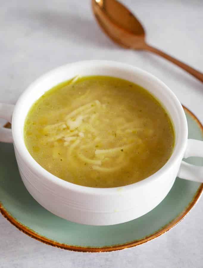 Makkelijke kippensoep | Foodaholic.nl