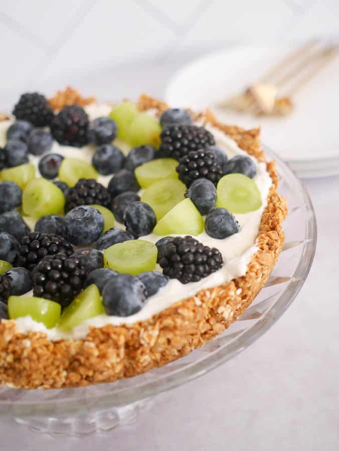 Ontbijttaart van muesli en fruit | Foodaholic.nl