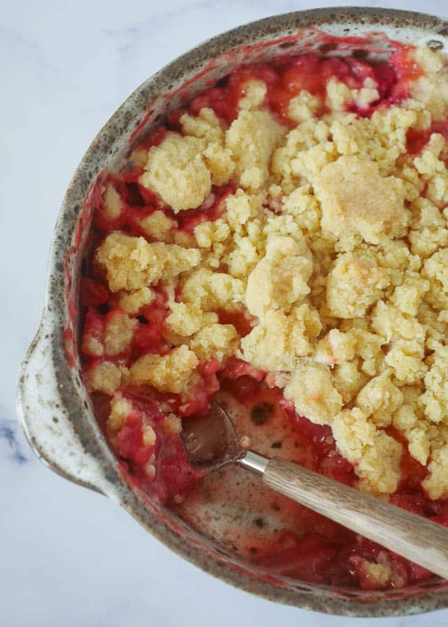 Aardbeiencrumble | Foodaholic.nl