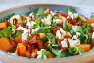 Salade met blauwe kaas, krokante chorizo en meloen