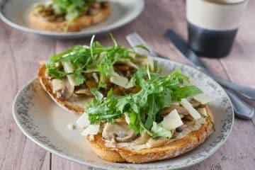 Toast met gebakken champignons