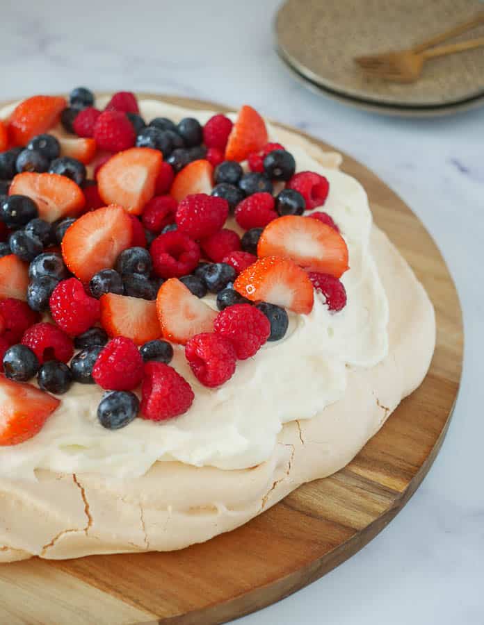 Pavlova met rood fruit