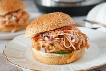 Broodje pulled chicken | Foodaholic.nl